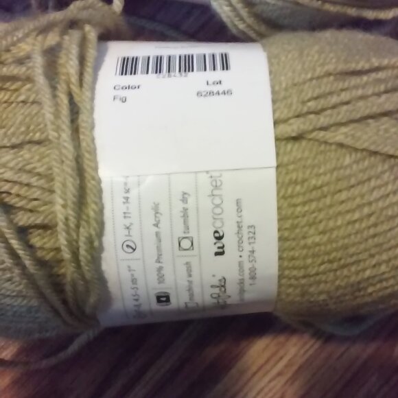 Yarn Brava 3 Skeins Color Is Fig - Picture 2 of 2